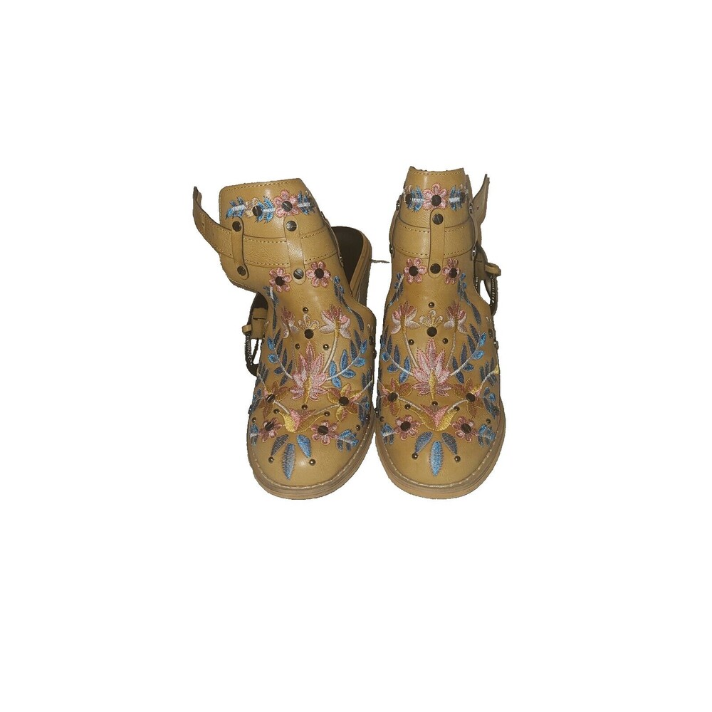 Beautiful Embroidered Floral Size 7 Bootie Tan With Blue And Pink Flowers